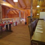 Holzhaus-Rundbohlen-Rundbalken-Gewerbeobjekt-Gaststaette-Innen-So9