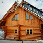 Holzhaus-Rundbohlen-Rundbalken-Wohnhaus-WB060