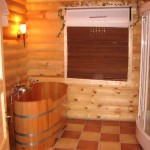 Holzhaus-Rundbohlen-Rundbalken-Wohnhaus-Innen-03_g