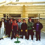 Holzhaus-Rundbohlen-Rundbalken-Naturstammhaus-Maheda-Team-n4